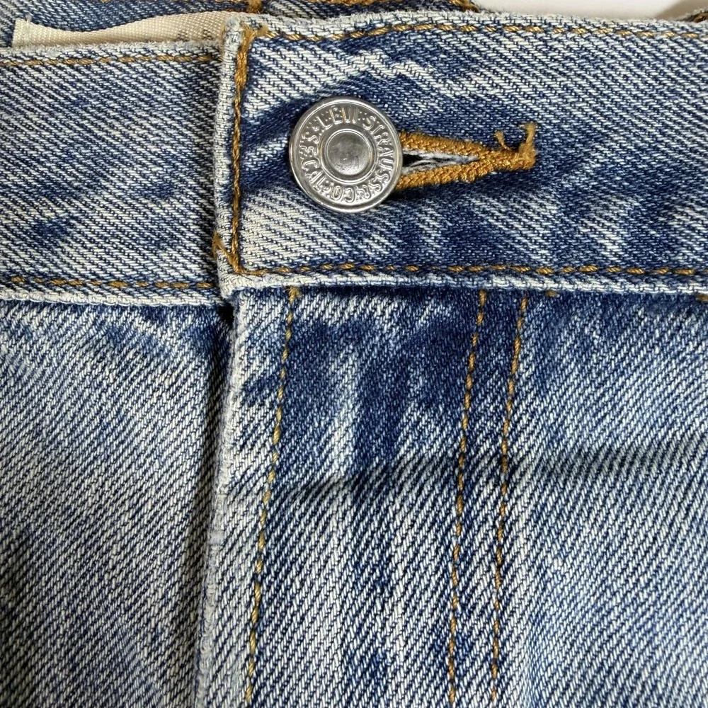 Levi's 550 Jeans Mens 46x32 Blue Denim Red Tab Medium Wash Relaxed Fit Grunge